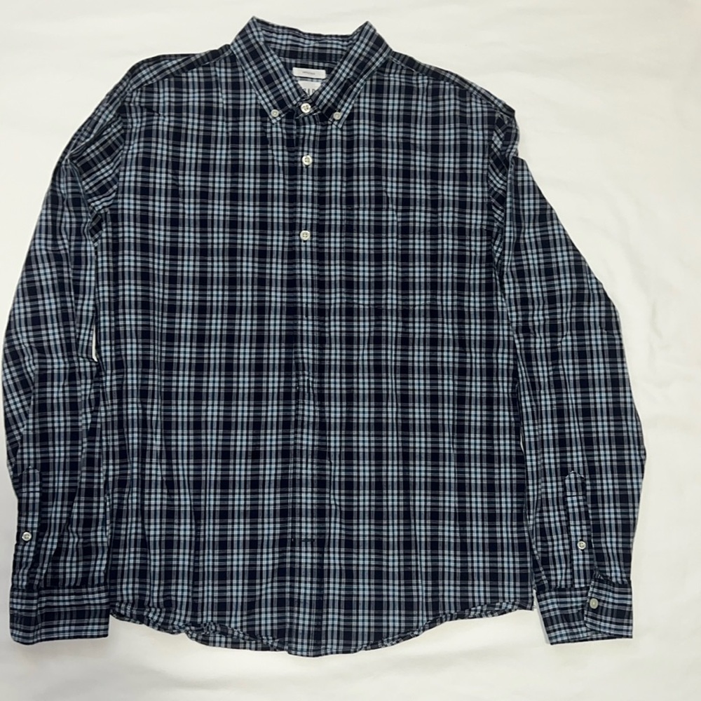 Gap Untucked blue plaid shirt.